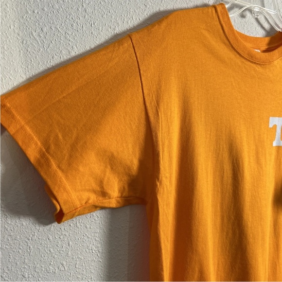 Anvil Tennessee Vols Women’s Graphic T-Shirt Tenn Girls Love Their Vols Sz XL - Picture 6 of 11